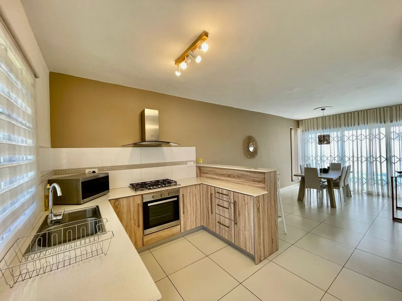 4 Kitchen 1 15 10 2023 10:07:12:371