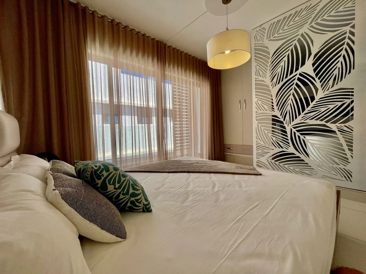 12 MasterBedroom 2