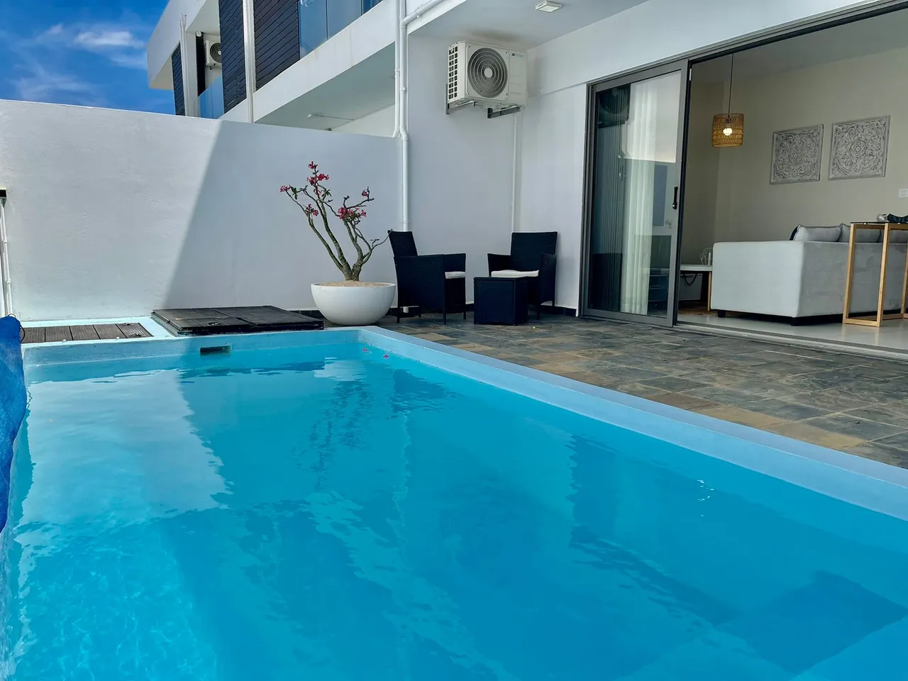 21 Swimming Pool 1 15 10 2023 10:07:12:939
