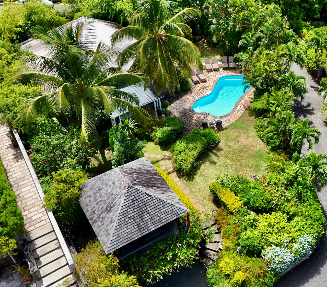 Oasis Villa with Pool and Sea View — Garden