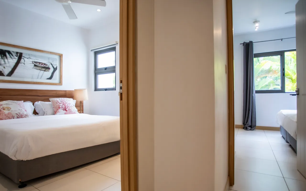 Appartement Pied dans l'eau piscine et plage — Chambre 2