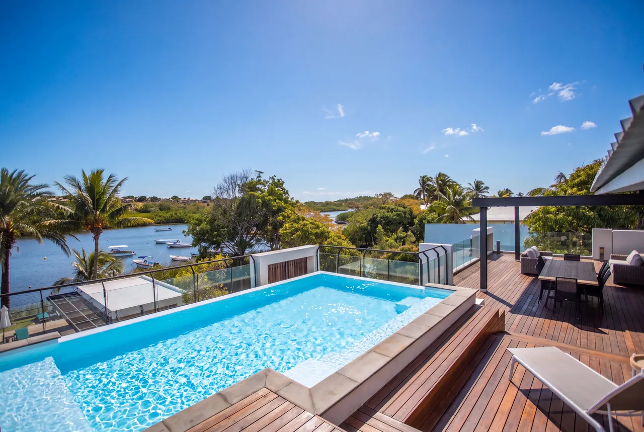 P2P A5 Waterclub Hires J0A8397A