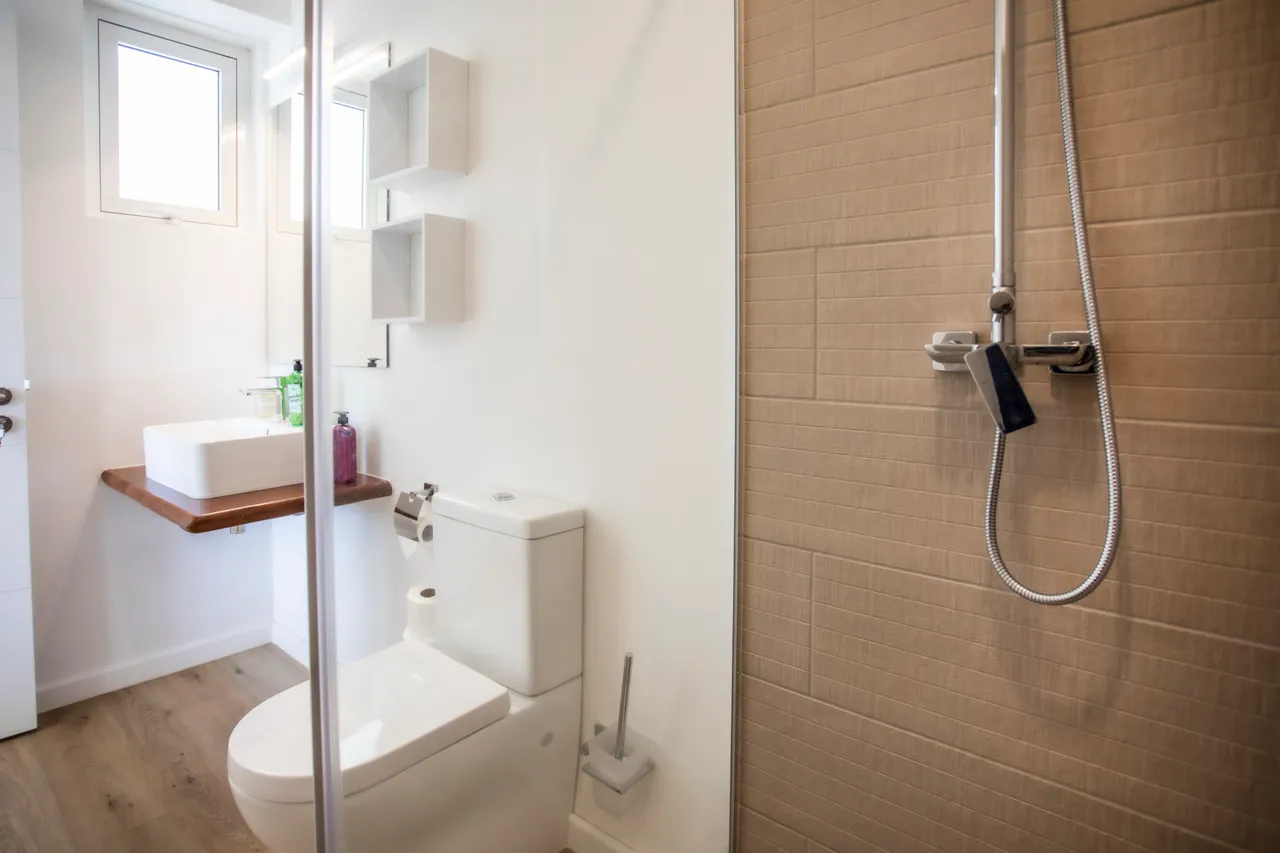 Salle de bain 1, douche