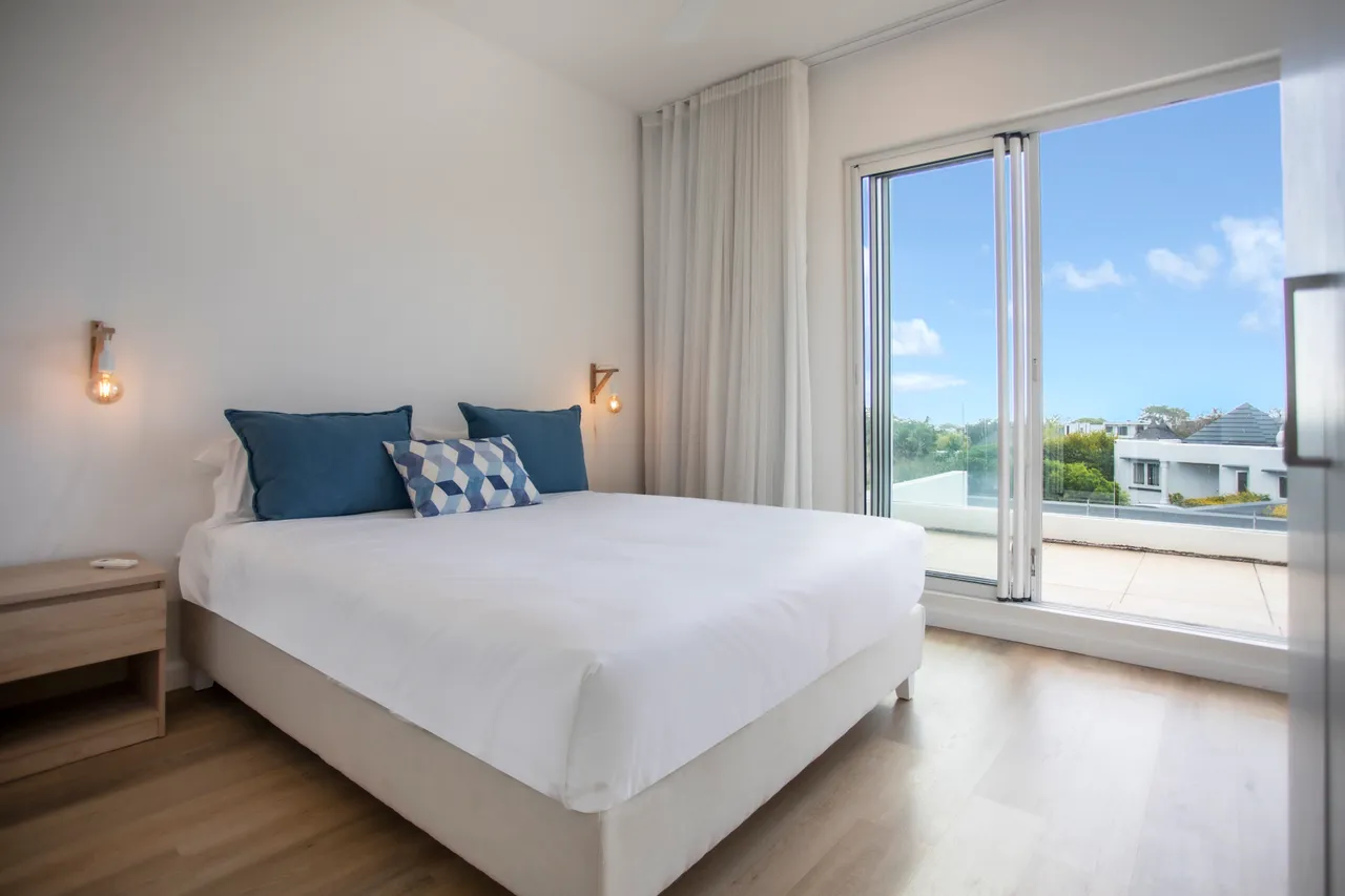 Chambre 2 vers le balcon