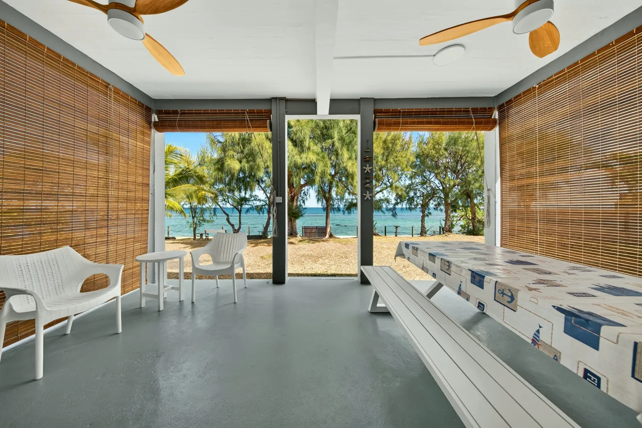 The Sands Villa - Bungalow en bord de mer à Tamarin — Espace repas